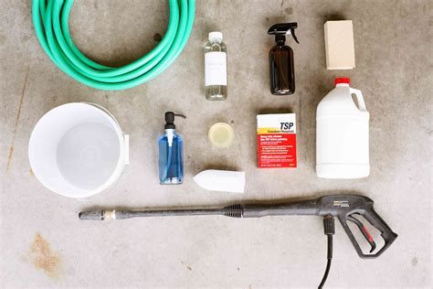 How to Remove Rust Stains From Concrete