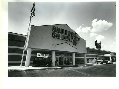 History: Why San Antonio's Builders Square fell by the wayside