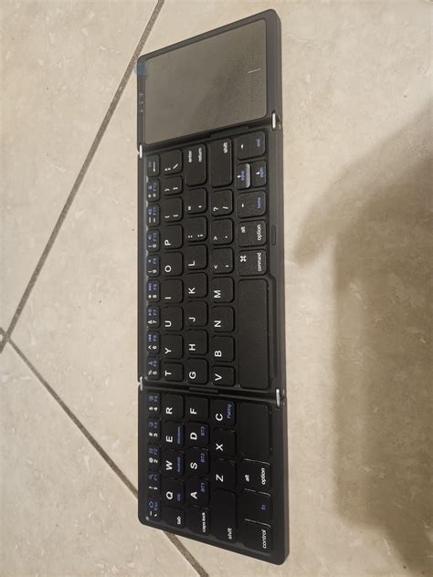 Rezultat imagine pentru Bluetooth Keyboard