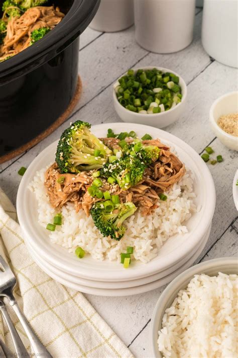 Crock Pot Chicken and Broccoli: Tender and Delicious