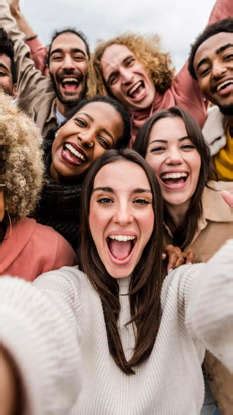 8 signs you’re the ‘Main Character’ in your friend group