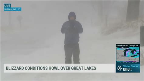 Whiteout Conditions In Holland, Michigan From Winter Storm Elliott ...