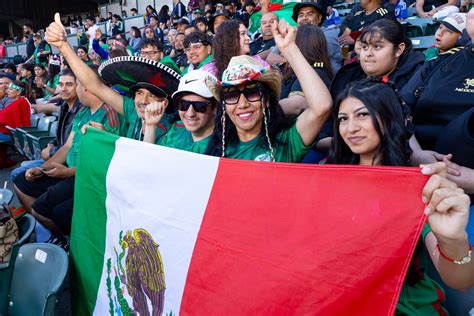 Passion trumps fear for fans at Mexico vs. Japan match in Oakland