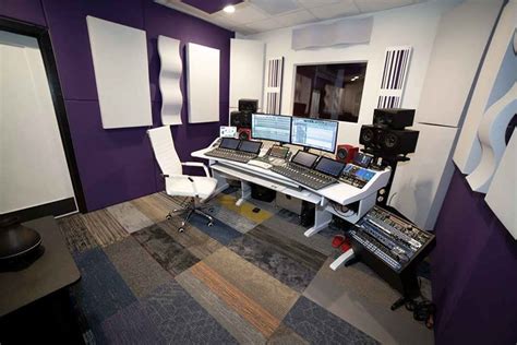 Las Vegas Recording Studio, Las Vegas, NV | Production | Peerspace