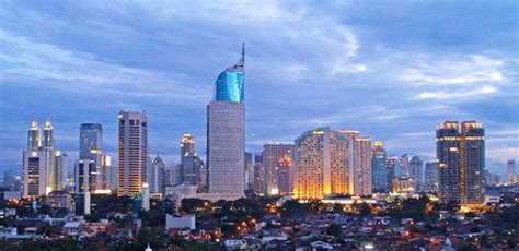 印尼的“雅加达”经济水平和国内的哪个城市相当？ - 头条问答