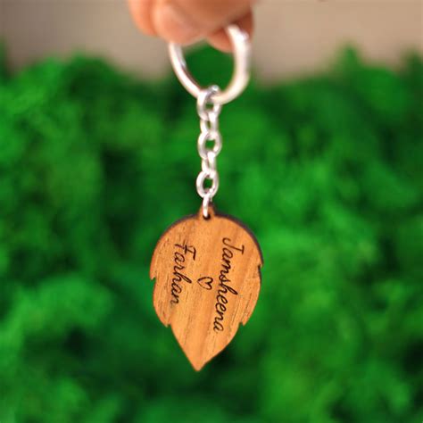 Personalized Wooden Keychain for Couple – Picloon