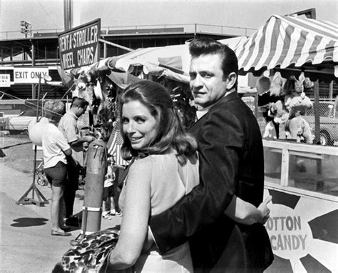The real Johnny Cash and June Carter Cash - Walk The Line Photo ...