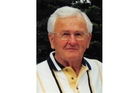 Howard Schneider Obituary (1920 - 2018) - Sheboygan, WI - Sheboygan Press