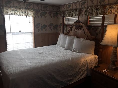 SEACREST INN (Avalon, Catalina Island, CA) - Inn Reviews, Photos, Rate ...