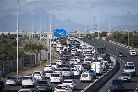 Navigating Cape Town's congestion: Insights on how traffic woes impact ...