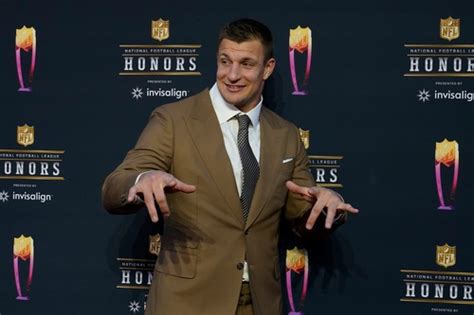 FanDuel’s Gronk commercial is officially trending: Pick whether ...