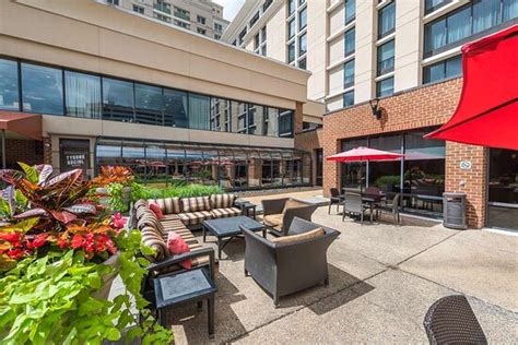 DOUBLETREE BY HILTON MCLEAN TYSONS (Tysons Corner) - Hotel Reviews ...