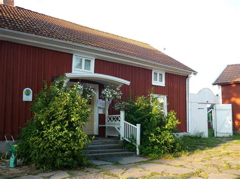 VANDRARHEMMET ÖLANDS SKOGSBY (Färjestaden) - Hostel Reviews, Photos ...