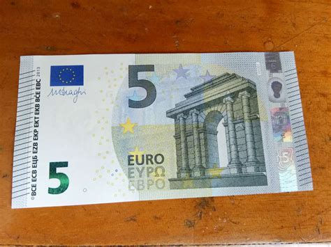 兑换欧元手续,兑欧元需要啥手续,怎么换欧元最划算(第5页)_大山谷图库