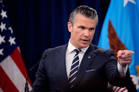 En mer de Chine, la course-poursuite inégale entre pêcheurs philippins ...