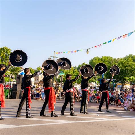 Visit Quad Cities - Mississippi River Country