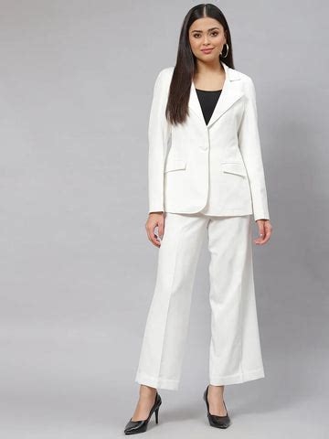 Top 6 Pant Suit Colors Every Woman Should Have
