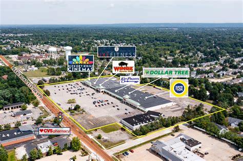 Hickory Ridge Shopping Center | 125,765 SF | Cleveland MSA - Marketplace