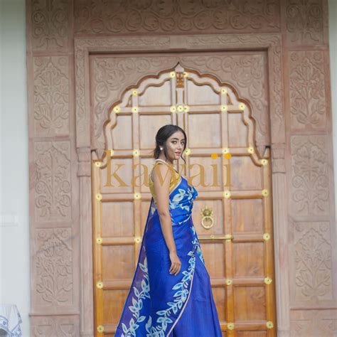 Neel Pushp Blue Batik Saree with Floral Design | Kawaii