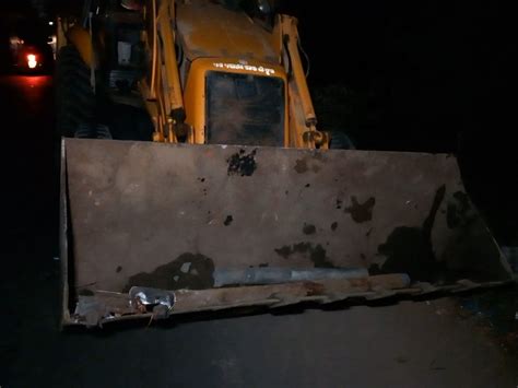 Accident between JCB and Moped on Leelapore Coastal Highway in Valsad ...