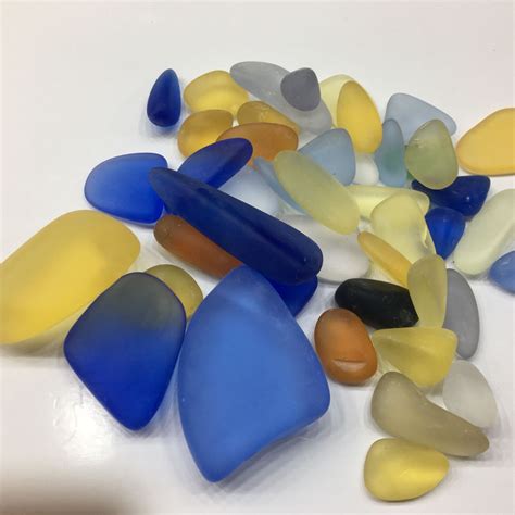 大量供应海玻璃 蒙砂海玻璃碎石 饰品玻璃 海玻璃原石彩色海玻璃-阿里巴巴