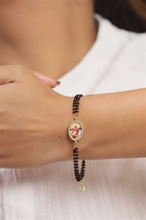Jai Guruji Swaroop Black Bead Bracelet- option 2 – Matree by Neha Wahi