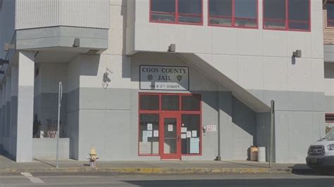 Coos County Jail's staffing struggle continues