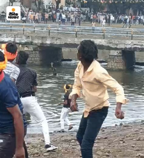 Gotmar-The tradition of stoning each other | Bhaskar English