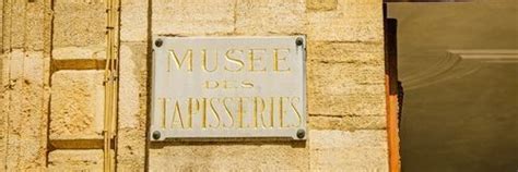 15 𝐍𝐚𝐦𝐞 𝐏𝐥𝐚𝐭𝐞 As Per Vastu for Your Home's Entrance