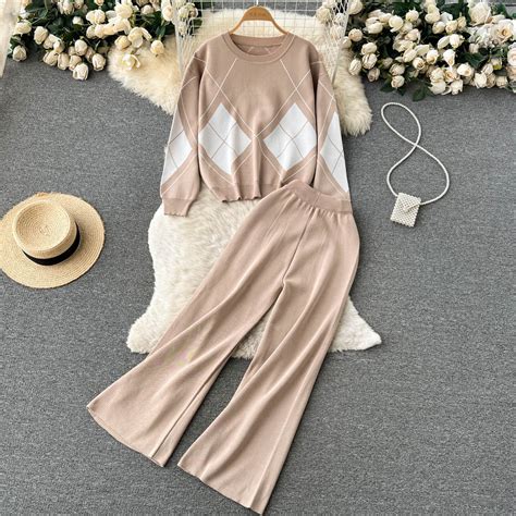 Daisy Woolen TrackSets – TrenBee