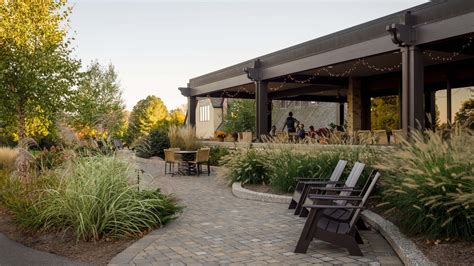 Cascade Hills Country Club Dining Room - Integrated Architecture