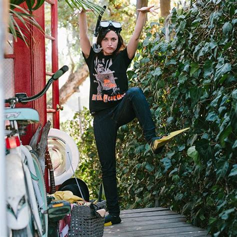 Fall Comedy Collection: Clothing Brand Ditches Skinny Models for Funny ...