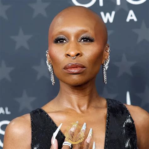 ¿Por qué Cynthia Erivo es calva?