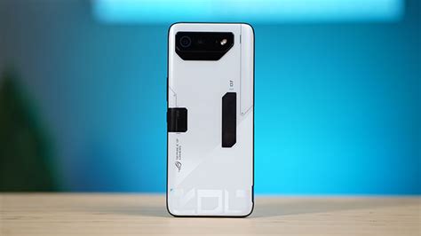 Asus ROG Phone 7 Review in 7 Points: The Future of Gaming - Cashify