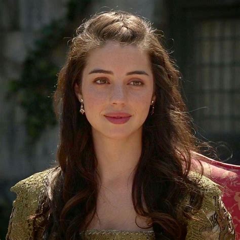 Image result for adelaide kane hair reign Mary Stuart Reign, Marie ...