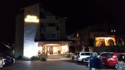 CURTEA BIZANTINA (Scheia) - Lodge Reviews, Photos, Rate Comparison ...