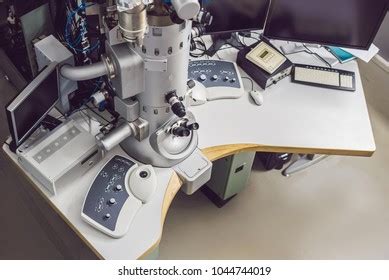 Electron Microscope 的图像结果