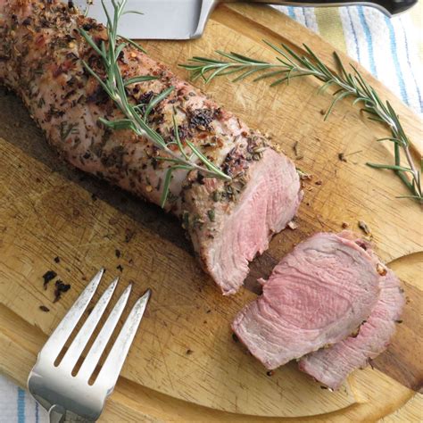 dry-rubbed pork tenderloin | Garlic + Zest Dry Rub Recipes, Paleo ...