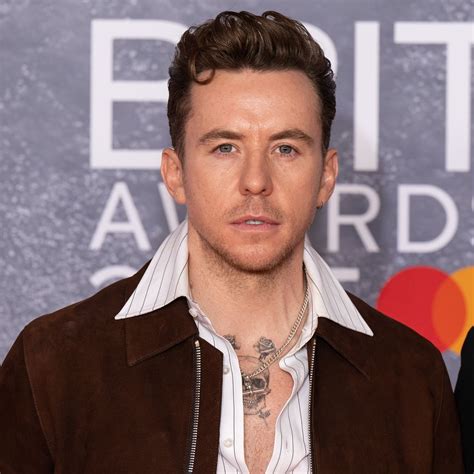 Danny Jones and wife's private lounge amid Georgia 'leaving' family ...