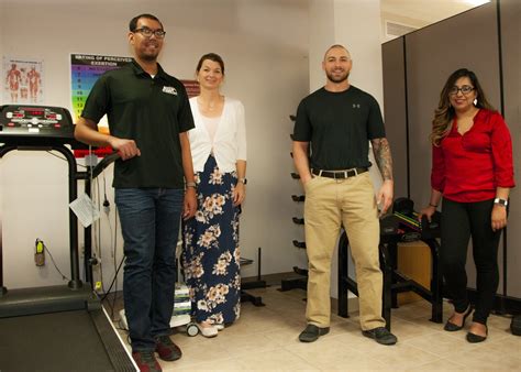 Fort Bliss AWC revitalizes retirees | Article | The United States Army