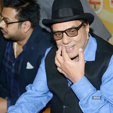 Dharmendra during the inauguration of a new restaurant