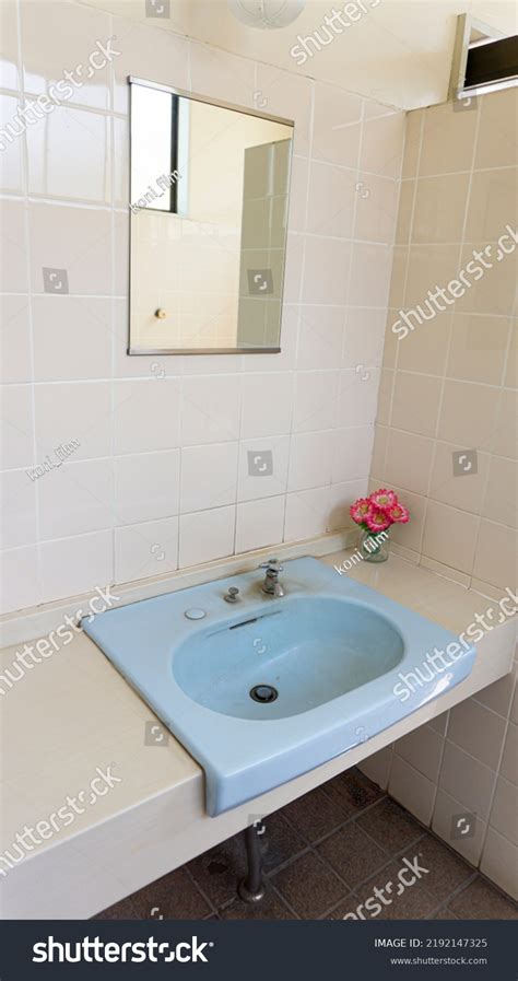 Restrooms 的图像结果