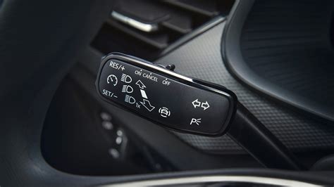 Making driving easier. How cruise control works - Škoda Storyboard