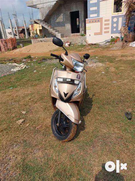 Jupiter bs4 2018 6 years old scooty looks like new no complaints ...
