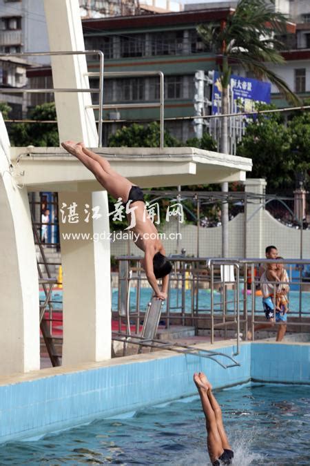 从第五到第一！中国练俊杰最后一跳上演逆转，日本跳水天才炸鱼了||2023跳水世锦赛男子十米跳水 - YouTube