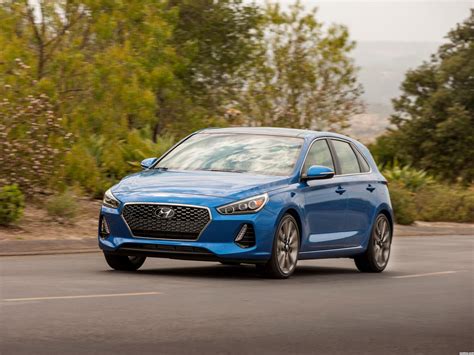 Fotos de Hyundai Elantra GT Sport 2017