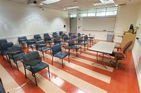 HMNSS 1406 | UCR Classrooms