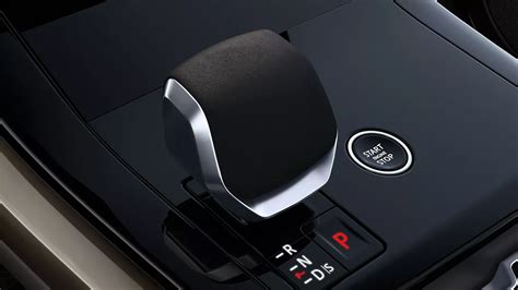 Range Rover | Explore Luxury SUVs and 4x4 Vehicles