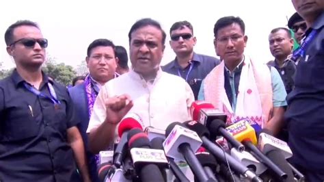 Himanta Biswa Sarma reacts on viral photo of UPPL leaders reclining on ...