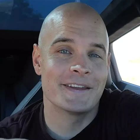 Top tech YouTuber reveals 'deal-breaking' things he hates about his ...